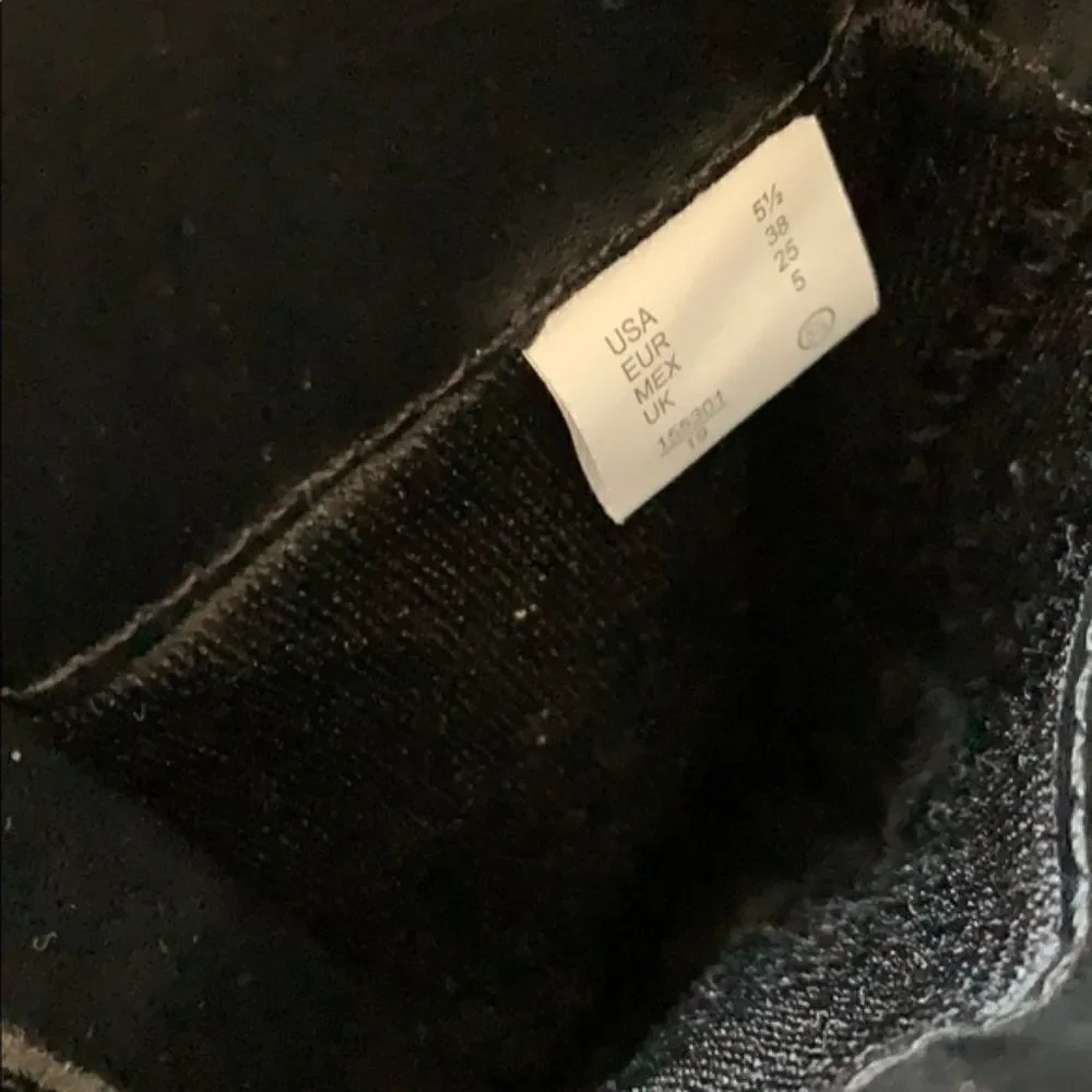 𝅺AMERICAN Eagle Quilted Bootie Boots Shoes